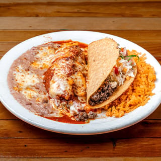 5. Taco y Chile Relleno Combo